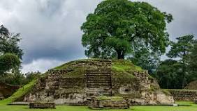urbes mayas en guatemala