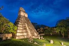 ¿Cómo es que tiene por nombre el templo de los mayas?
