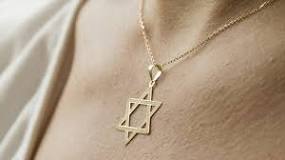 ¿Cómo tiene por nombre la estrella de la bandera de Israel?