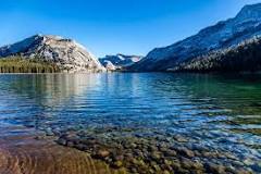 Are there any lakes in Northern California?