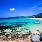 La Isla de Phuket: Un Paraíso Tropical