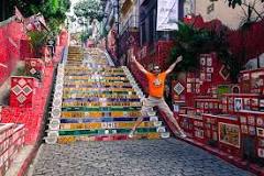 ¿Cuál es la calle principal de Río de Janeiro?