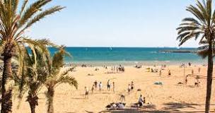 ¿Dónde pasear por la playa en Barcelona?