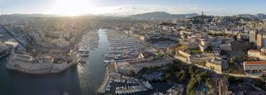 ¿Dónde se encuentra el puerto de Marsella?